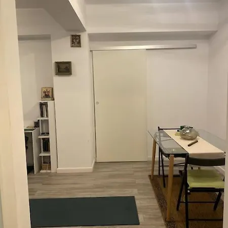 Apartment Modern & Cozy Bukarest